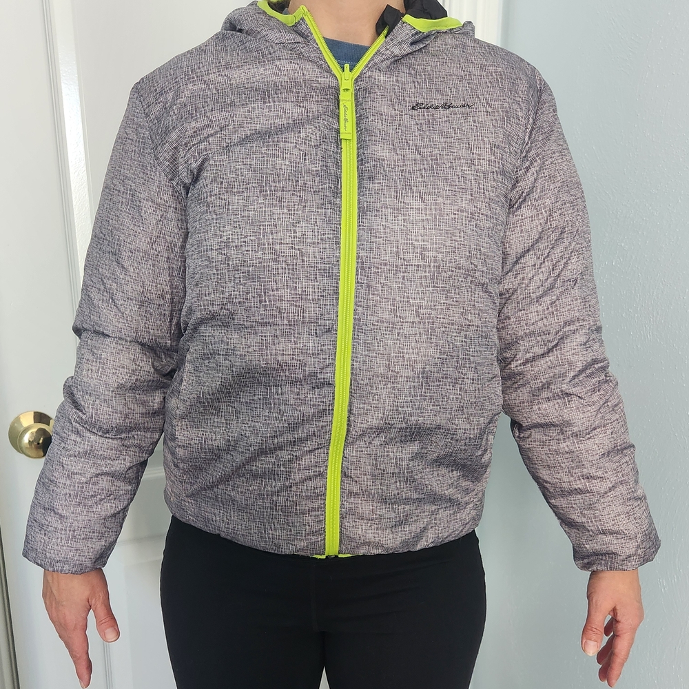Eddie Bauer Kids Puffer Jacket in Black and Neon Green - Picture 3 of 3